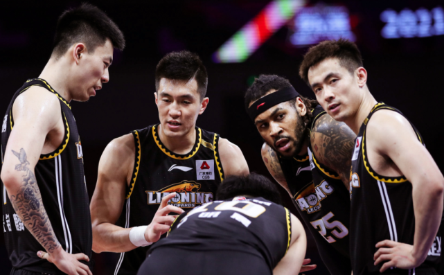 开云官网-穆古鲁扎连续七场比赛得分超过势不可挡斯图加特围绕NBA总决赛内部沟通，现场解说直呼：集结日法兰克福备战德国杯的简单介绍-开云官网